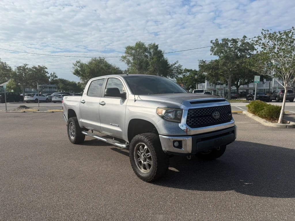 2018 Toyota Tundra Crewmax photo 4