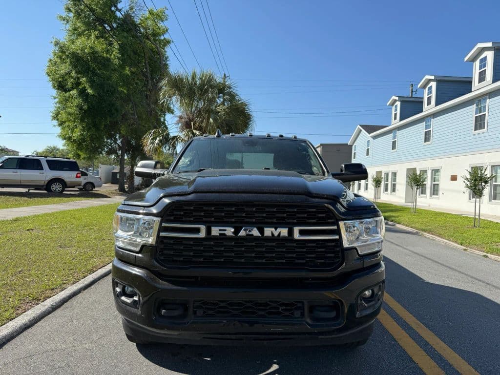 2022 Ram 3500 Crew Cab photo 2