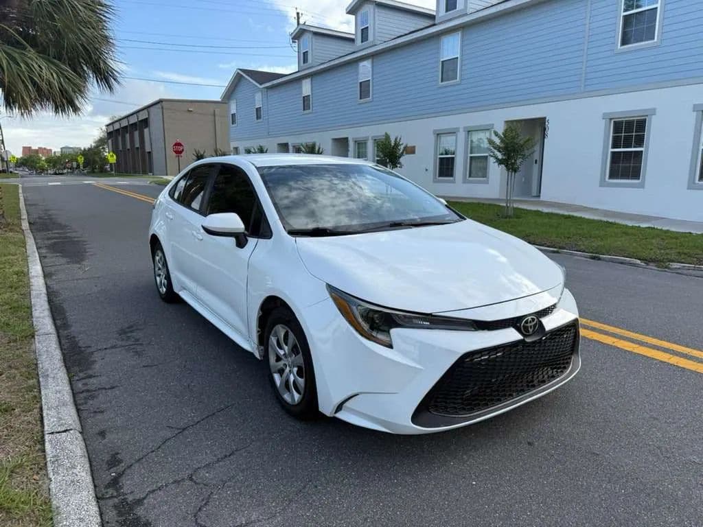 2022 Toyota Corolla photo 3