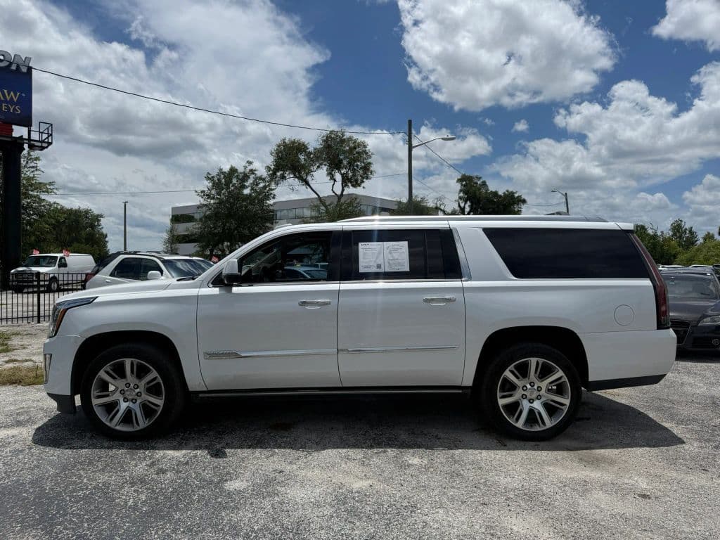 2016 Cadillac Escalade Esv photo 5