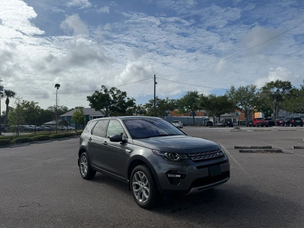 2018 Land Rover Discovery Sport photo 3