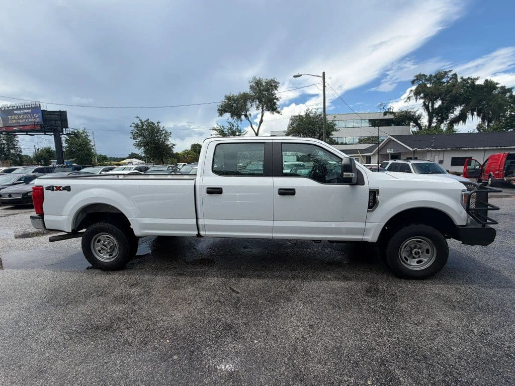 2022 Ford F250 Super Duty Crew Cab photo 5