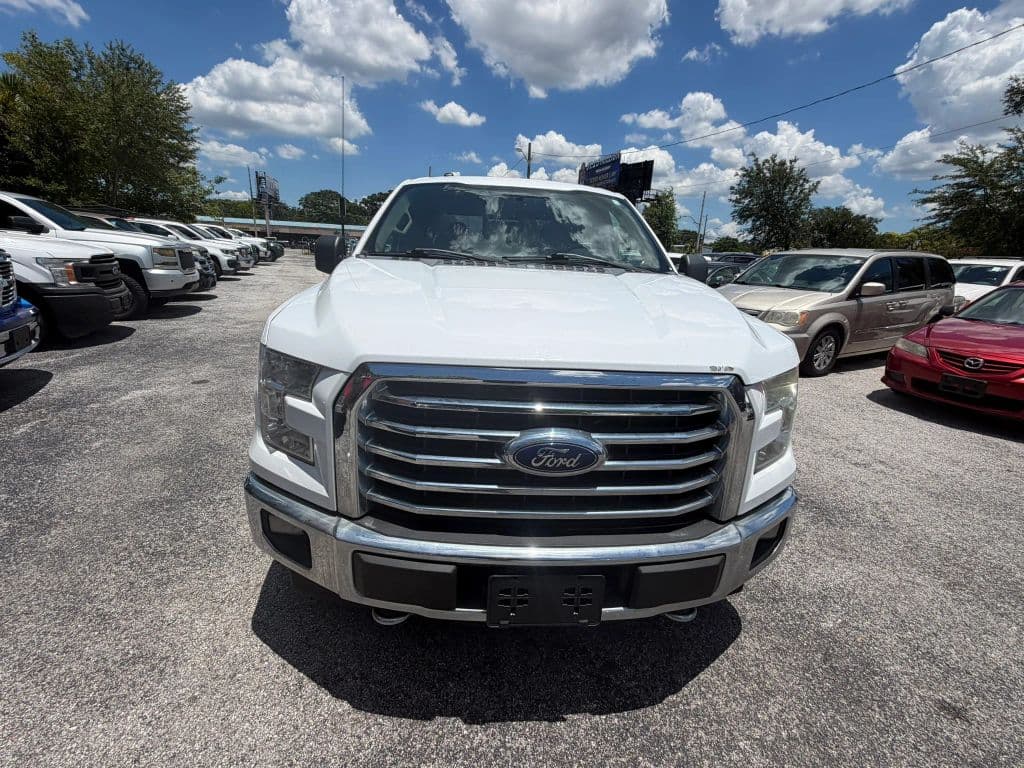 2017 Ford F150 Supercrew Cab photo 3