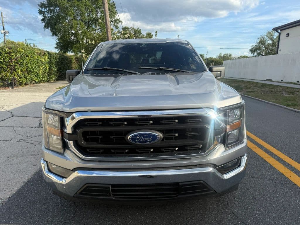 2023 Ford F150 Supercrew Cab photo 3