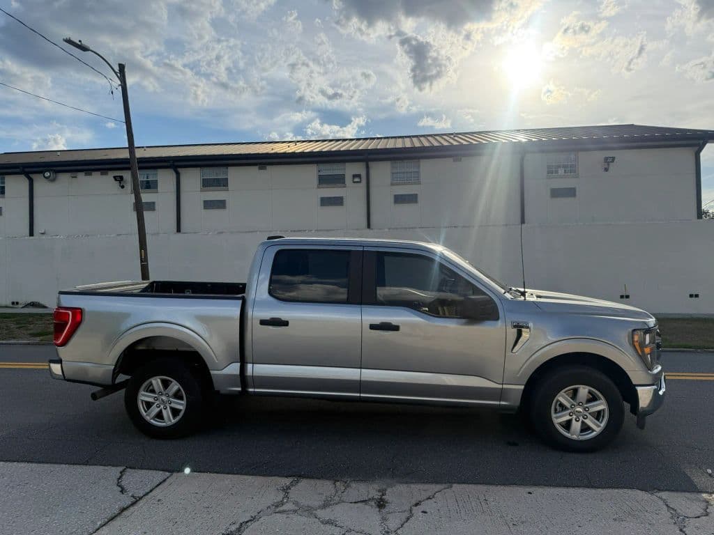 2023 Ford F150 Supercrew Cab photo 4