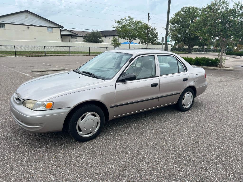 1998 Toyota Corolla photo 4