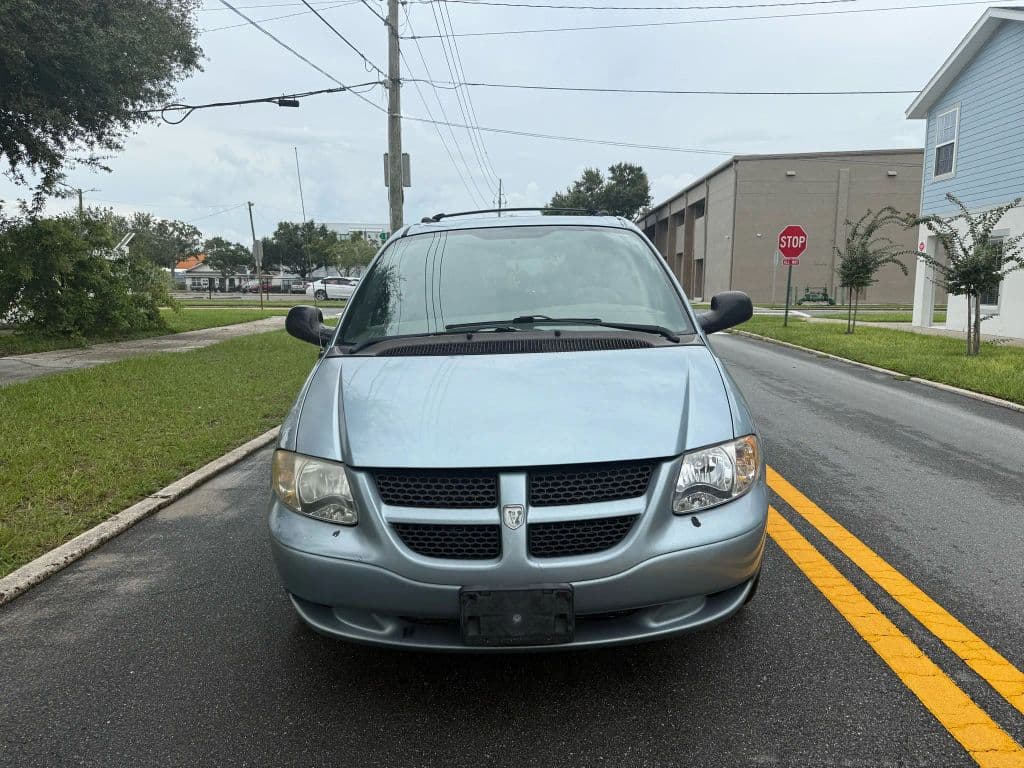 2003 Dodge Grand Caravan Passenger photo 3